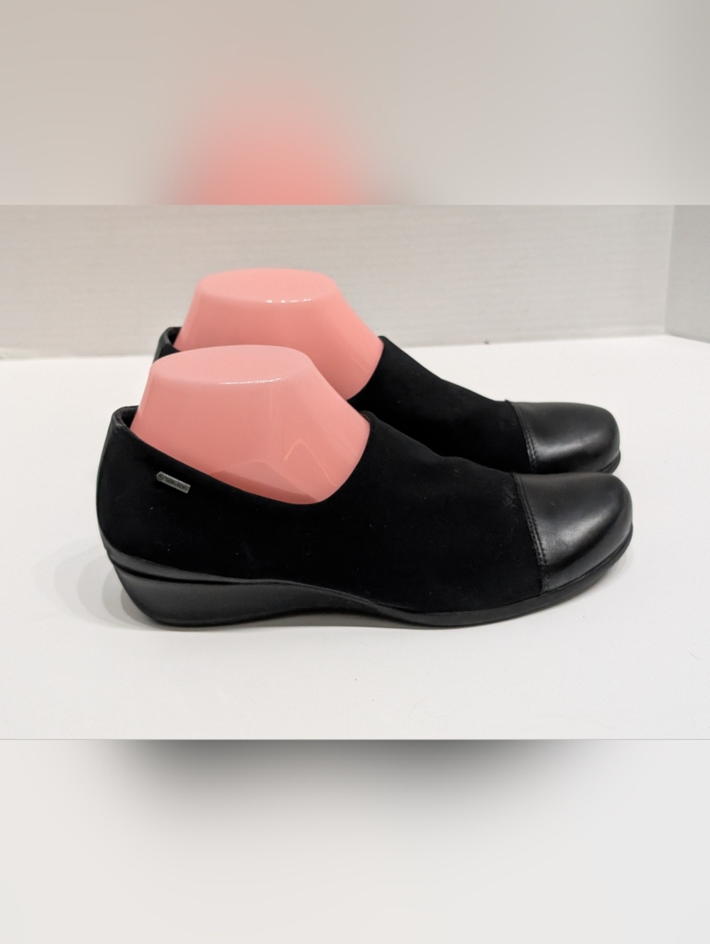 ECCO Women's 39 US 8 Felicia Black Loafers Gore-Tex Comfort Shoes